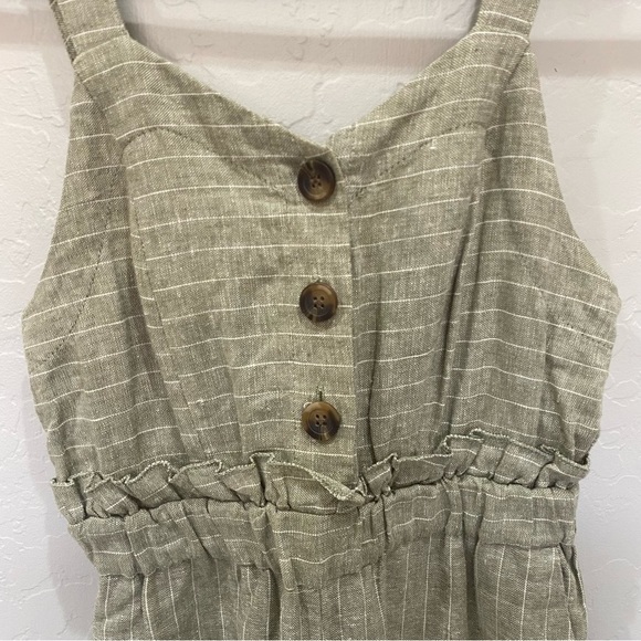 Romeo & Juliet Couture Linen Blend Olive Green Pinstripe Jumpsuit Size S NWT - Picture 4 of 10